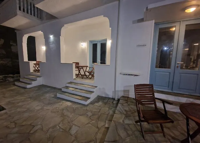 Karaoulanis Apartment *